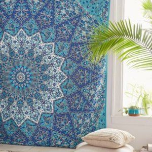 UO Home Wall Tapestry NWT!